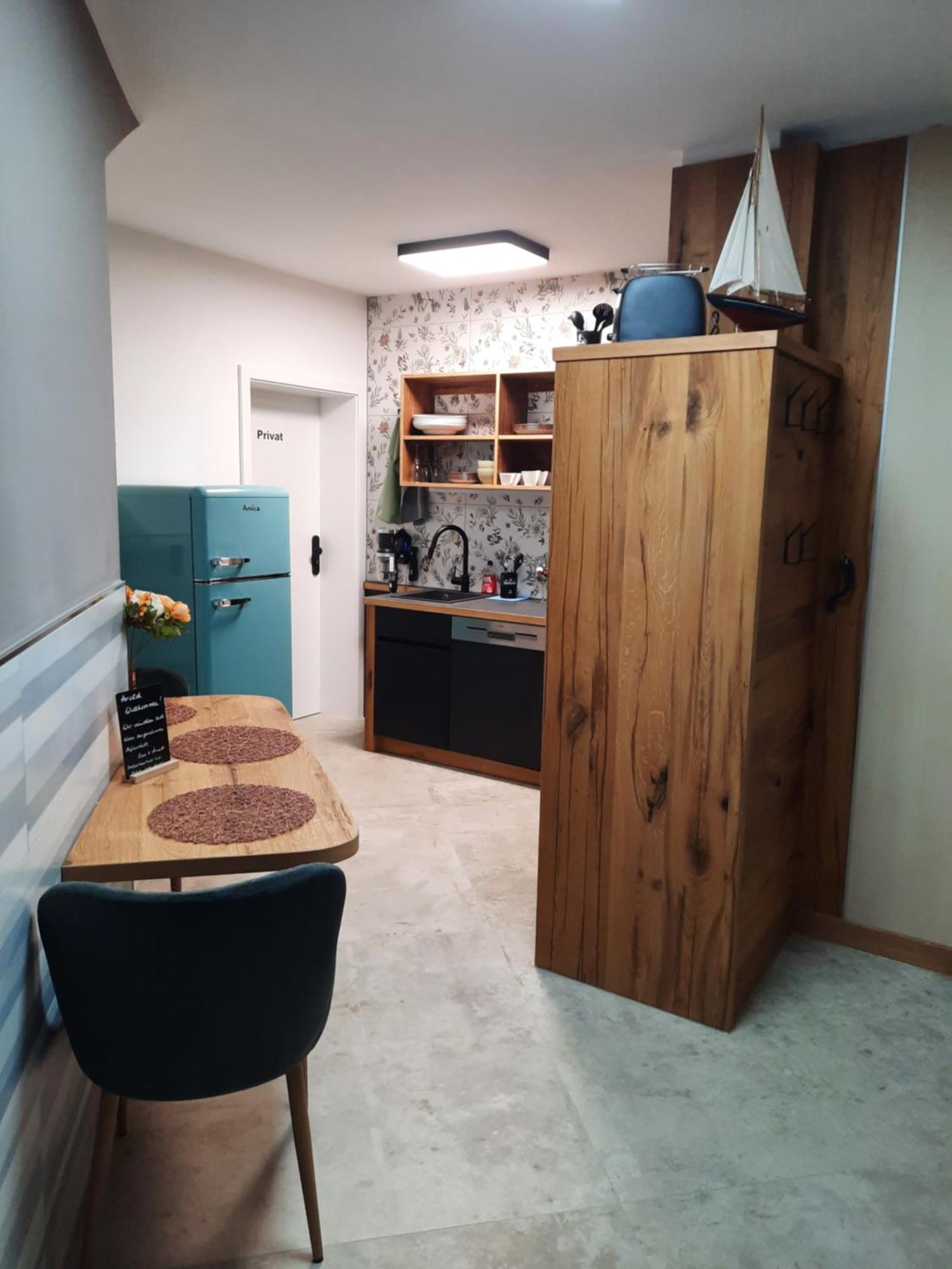 Huebner Apartment *